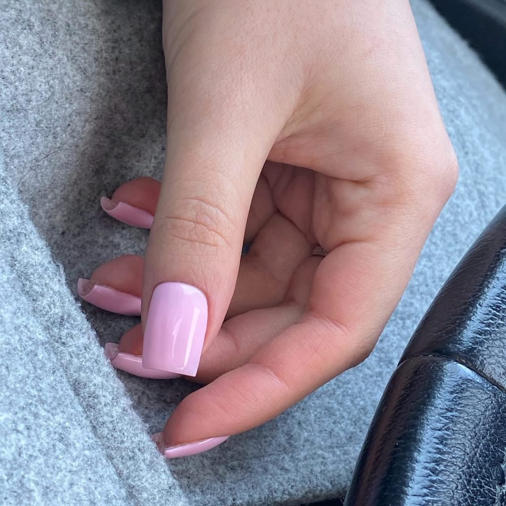 Short square nails in pale pink